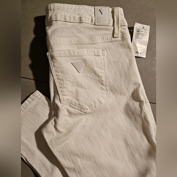 Guess Ripped Jeans - Picture 2 of 2